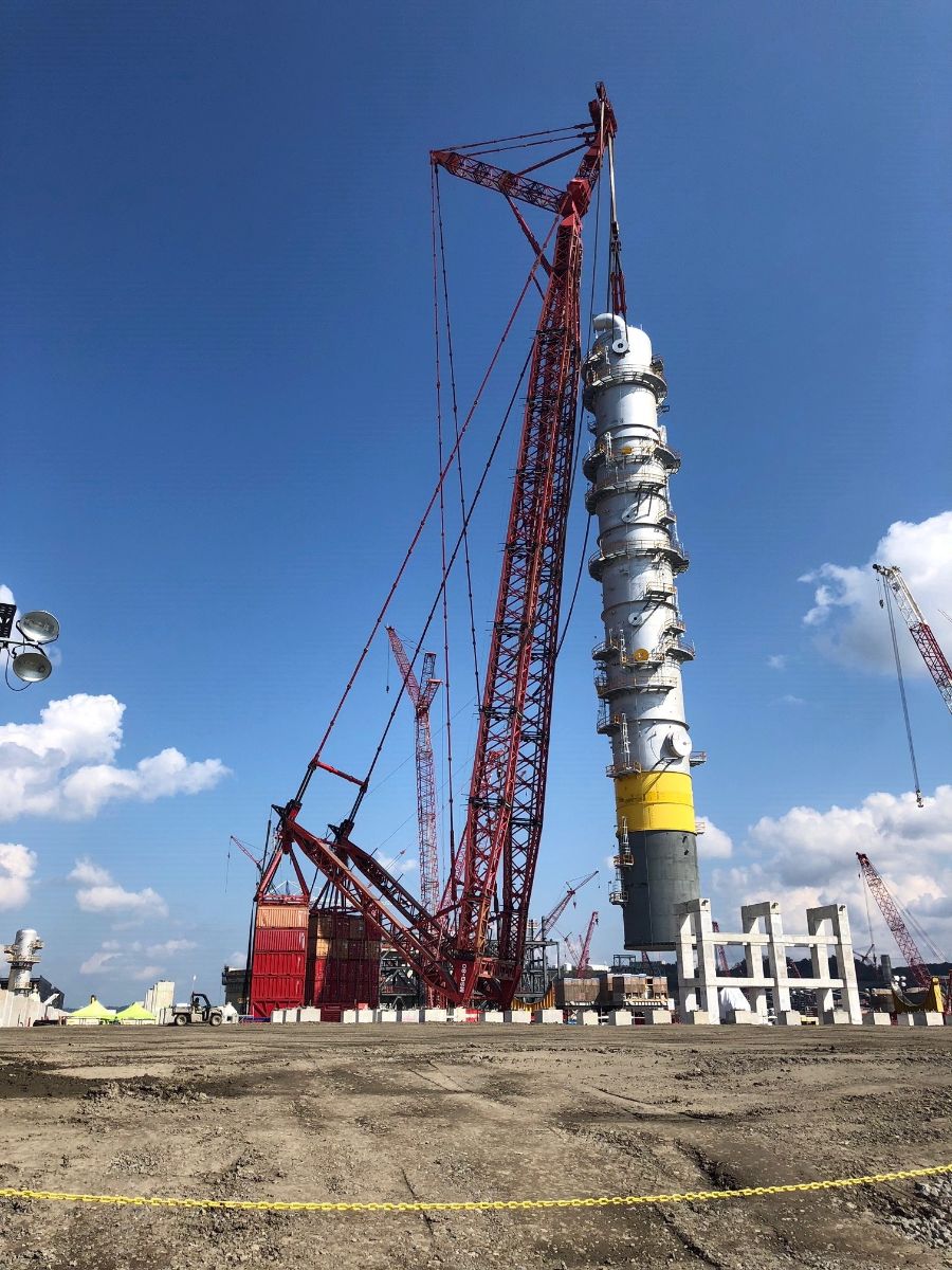 Mammoet completes milestone lift at Shell petrochemical plant in Pennsylvania
